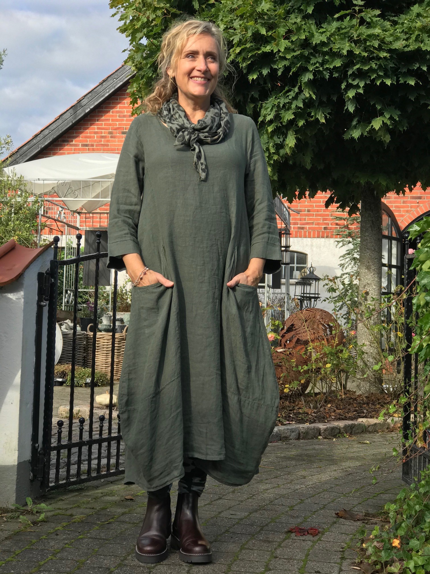 trone kvalitet jomfru Janne K. | Mille Dress | Dark Green - Dot Keramik v/Aino Harriet Helsinghof