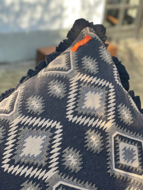 Gaspar | Mille | Black/ Sand