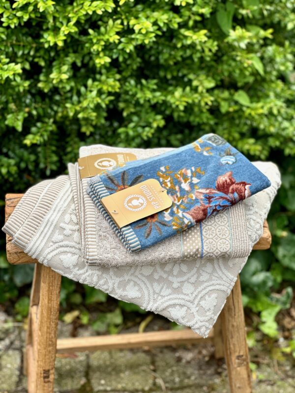 Pip Studio | Guest | Secret Garden Blue - Image 2