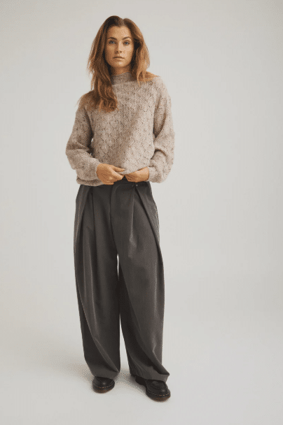 Jaqueline-pants-asphalt