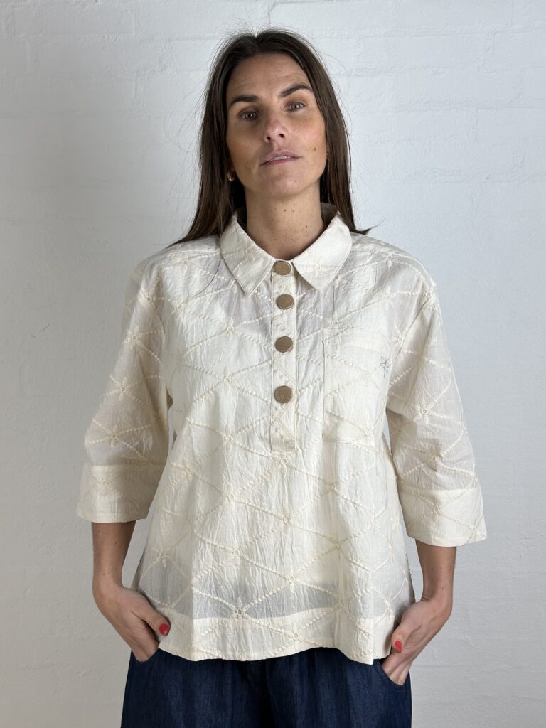 2601337_-_Off_white_-_Extra_1[1]