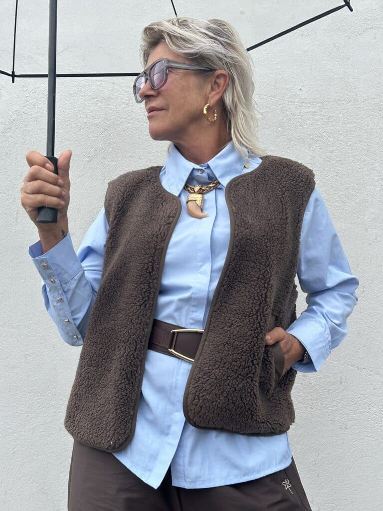 2607362 - Dusty Brown - Extra 1